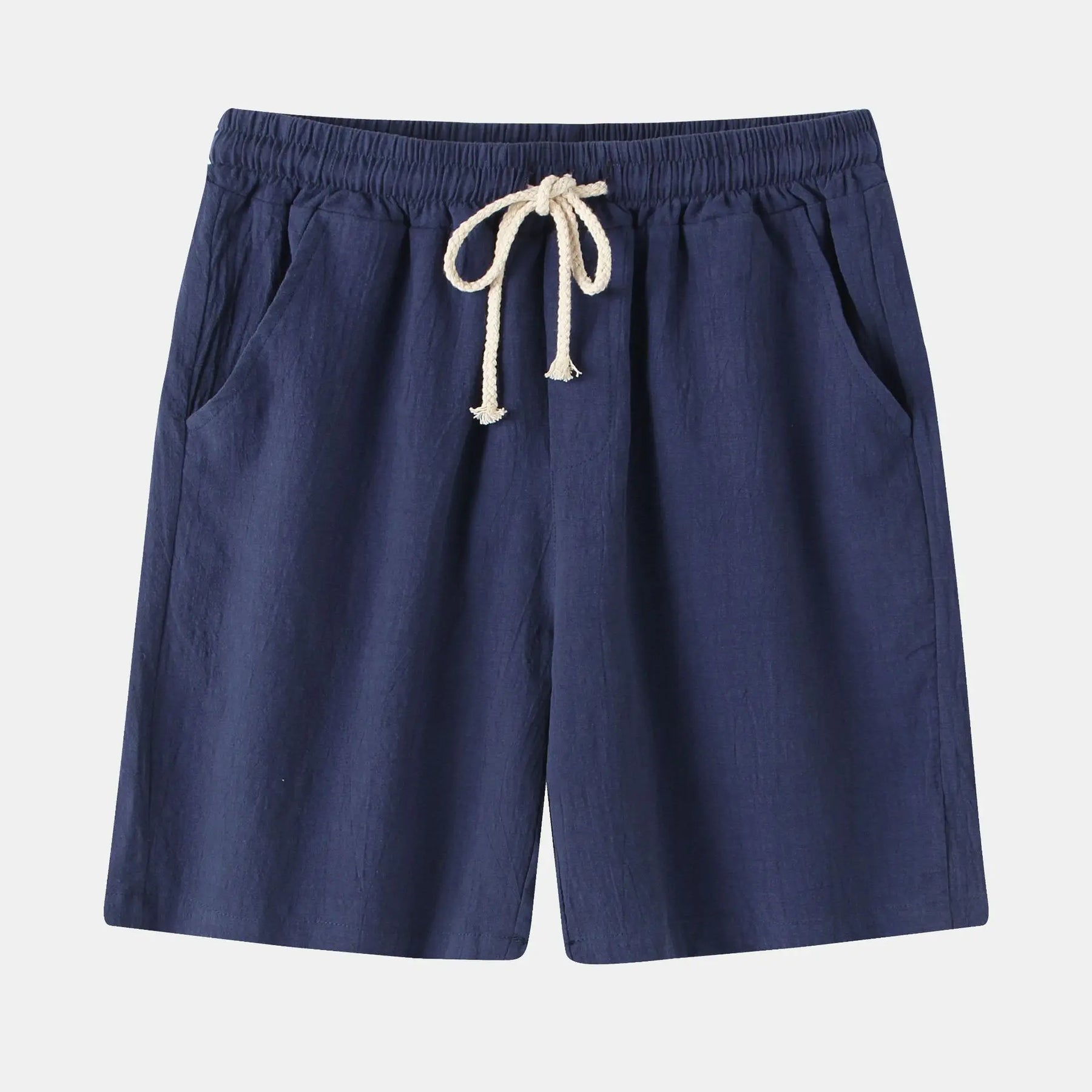 Bermuda de Linho Masculina Vonluthen VL011, feita com linho nobre, modelagem sofisticada e caimento impecável, garantindo conforto e elegância atemporal.