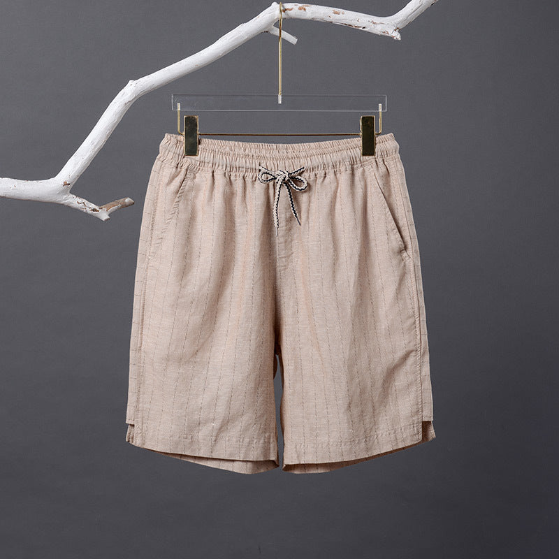 Bermuda de Linho Listrada Vonluthen VL015, feita com linho nobre, modelagem elegante e estampa discreta, garantindo conforto, sofisticação e versatilidade.