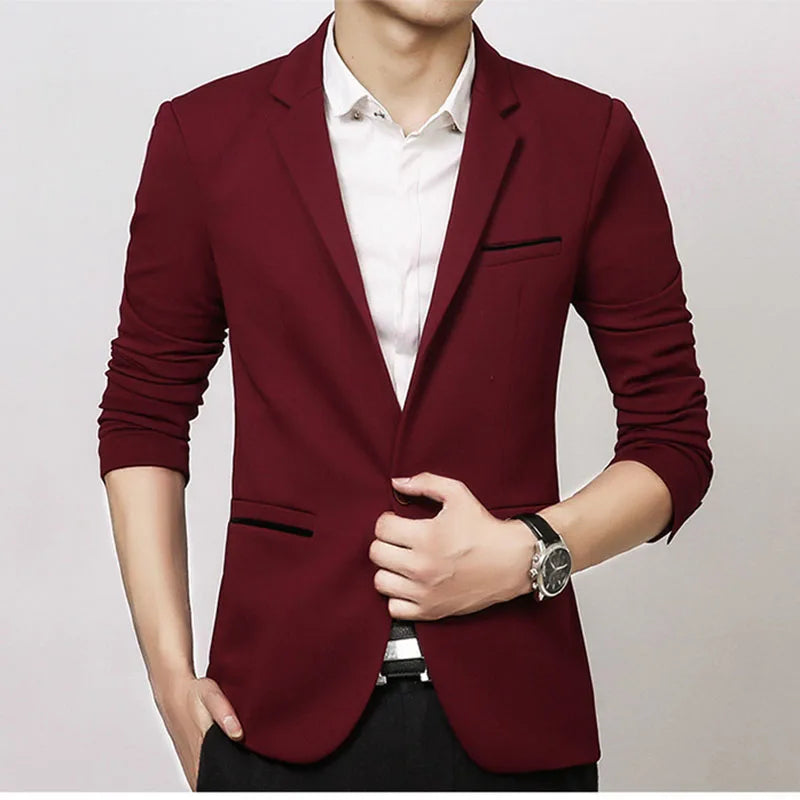 Blazer Masculino Slim Fit em Algodão Vonluthen VL187, com bolsos discretos e botões sofisticados, ideal para ocasiões formais e casuais.