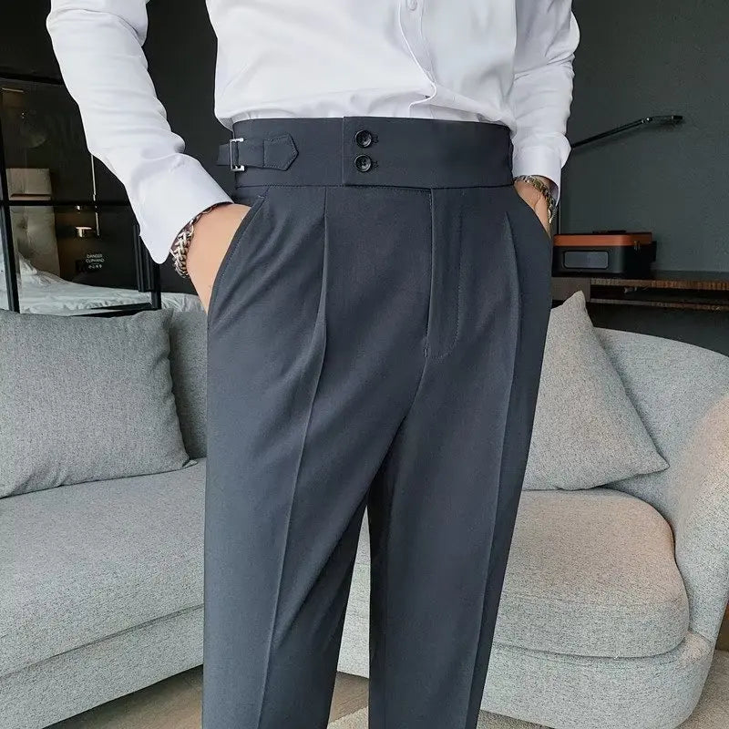 Calça de Alfaiataria Masculina Vonluthen VL212, com corte tradicional e tecido de alta qualidade, ideal para o ambiente de trabalho e ocasiões formais.