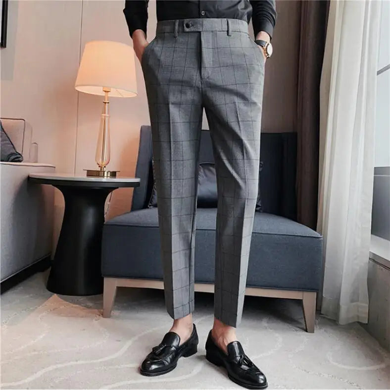 Calça de Alfaiataria Masculina Vonluthen VL214, com corte slim fit e tecido de algodão de alta qualidade, perfeita para qualquer ocasião.