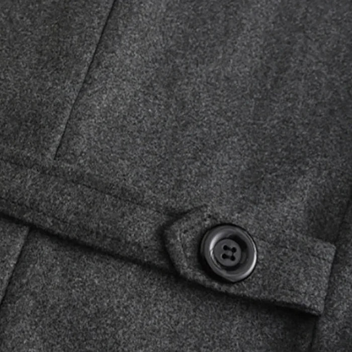 Sobretudo Masculino Longo Vonluthen VL240, com algodão e lã, forro aquecido e detalhes sofisticados, perfeito para o inverno e ocasiões elegantes.