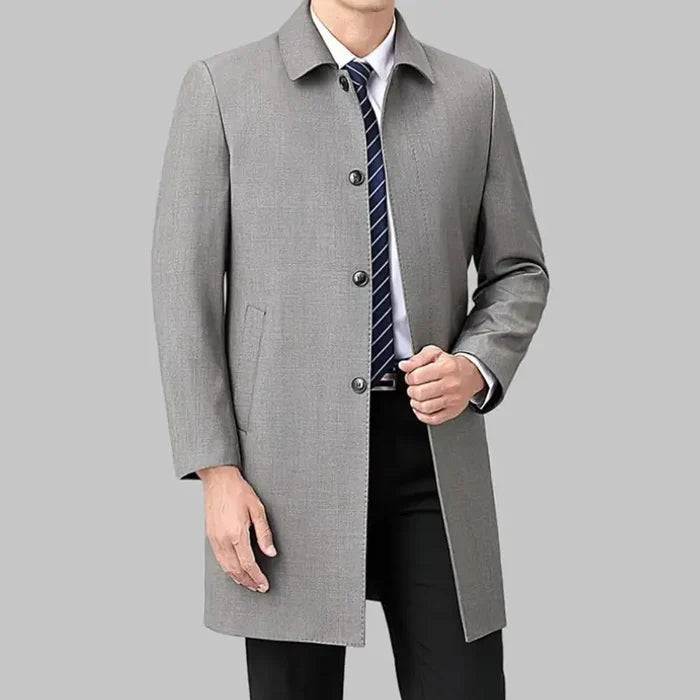Sobretudo Masculino Vonluthen VL234, com lã batida e fechamento com botões, perfeito para ocasiões sociais e empresariais no inverno.