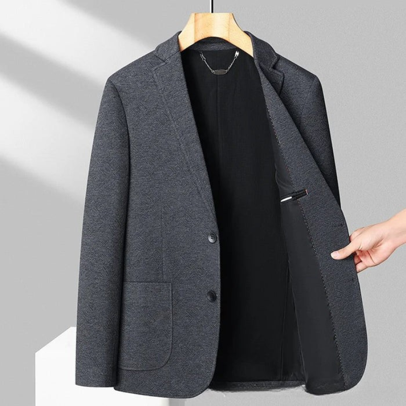 Blazer Masculino Vonluthen VL028, produzido em tecido elástico de malha, com design moderno e caimento ajustado, ideal para composições casuais e formais.