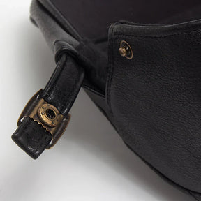 Boina Inglesa de Couro Masculina Vonluthen VL375 clássica, com couro premium e design elegante, perfeita para visuais casuais ou formais com conforto.