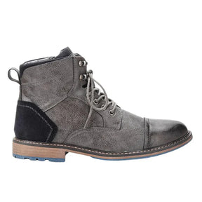 Bota Masculina em Couro Vonluthen VL156, couro resistente, solado emborrachado, interior acolchoado e design versátil para um visual sofisticado.