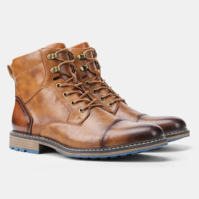 Bota Masculina em Couro Vonluthen VL156, couro resistente, solado emborrachado, interior acolchoado e design versátil para um visual sofisticado.