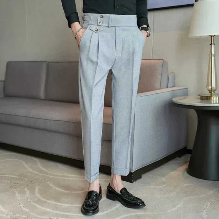 Calça de Alfaiataria Masculina Vonluthen VL211, com corte tailored e tecido de alta qualidade, perfeita para reuniões de trabalho e jantares elegantes.