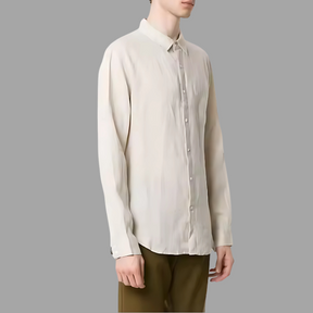 Camisa de Linho Masculina Vonluthen VL346, confeccionada em linho respirável, sustentável e durável, ideal para climas quentes e ocasiões sofisticadas.