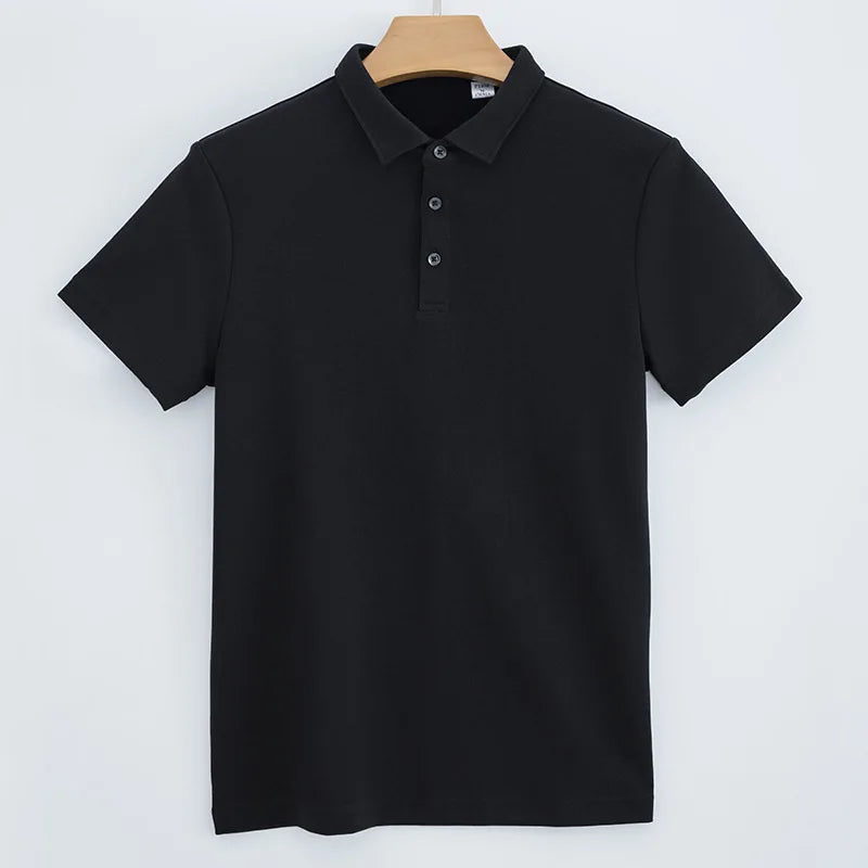 Camisa Polo Masculina Vonluthen VL006, confeccionada em algodão premium, com modelagem ajustada e toque suave, perfeita para composições sofisticadas e casuais.