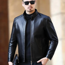 Jaqueta de Couro Masculina Vonluthen VL114, com modelagem confortável, fechamento em zíper e acabamento premium para um visual elegante.