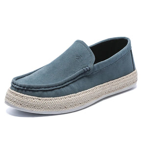 Mocassim Masculino Vonluthen VL046 em couro, com solado flexível e palmilha em EVA, ideal para um estilo sofisticado e confortável.