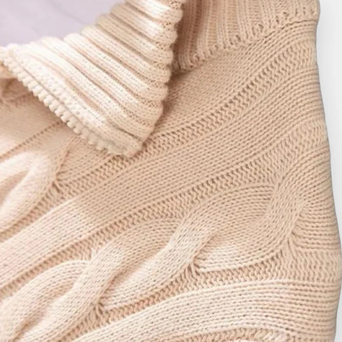 Suéter Masculino em Tricot Vonluthen VL018, feito com tricot premium, modelagem ajustada e meio zíper, proporcionando um visual sofisticado e confortável.